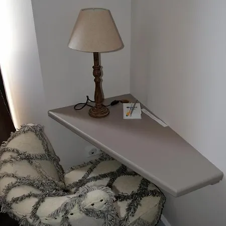 - Cote Bed & Breakfast *