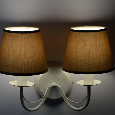 - Cote Bed & Breakfast