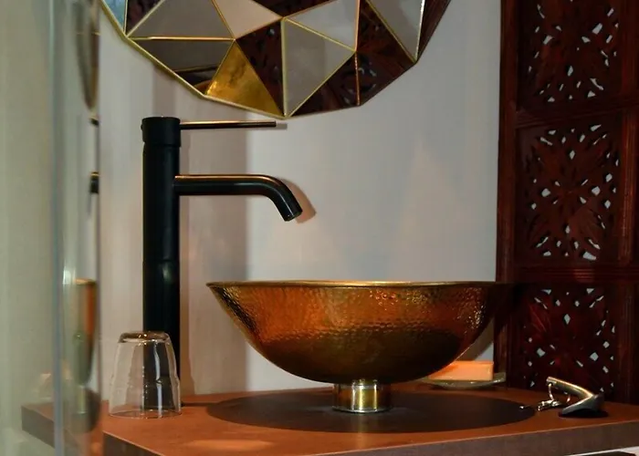 - Cote Bed & Breakfast