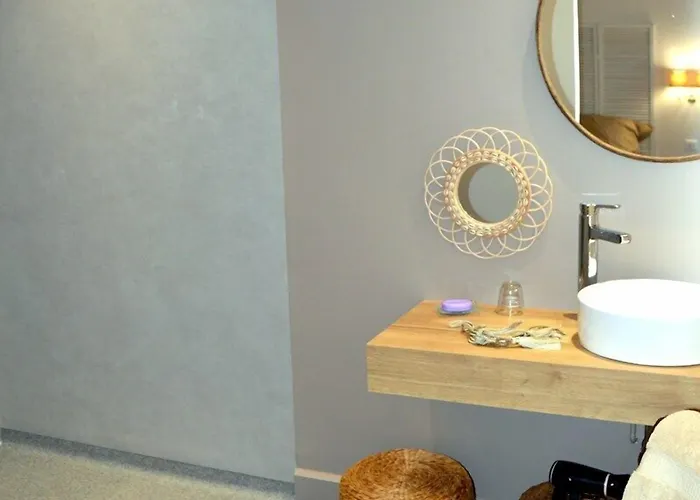 - Cote Bed and Breakfast Combles-en-Barrois